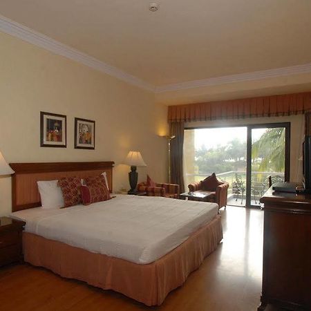 The Ffort Raichak. Hotel Kolkata Exterior photo