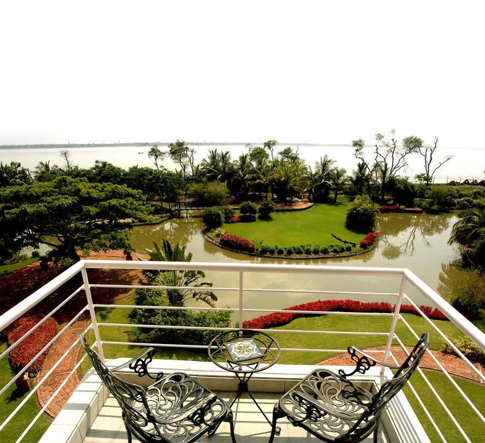 The Ffort Raichak. Hotel Kolkata Exterior photo